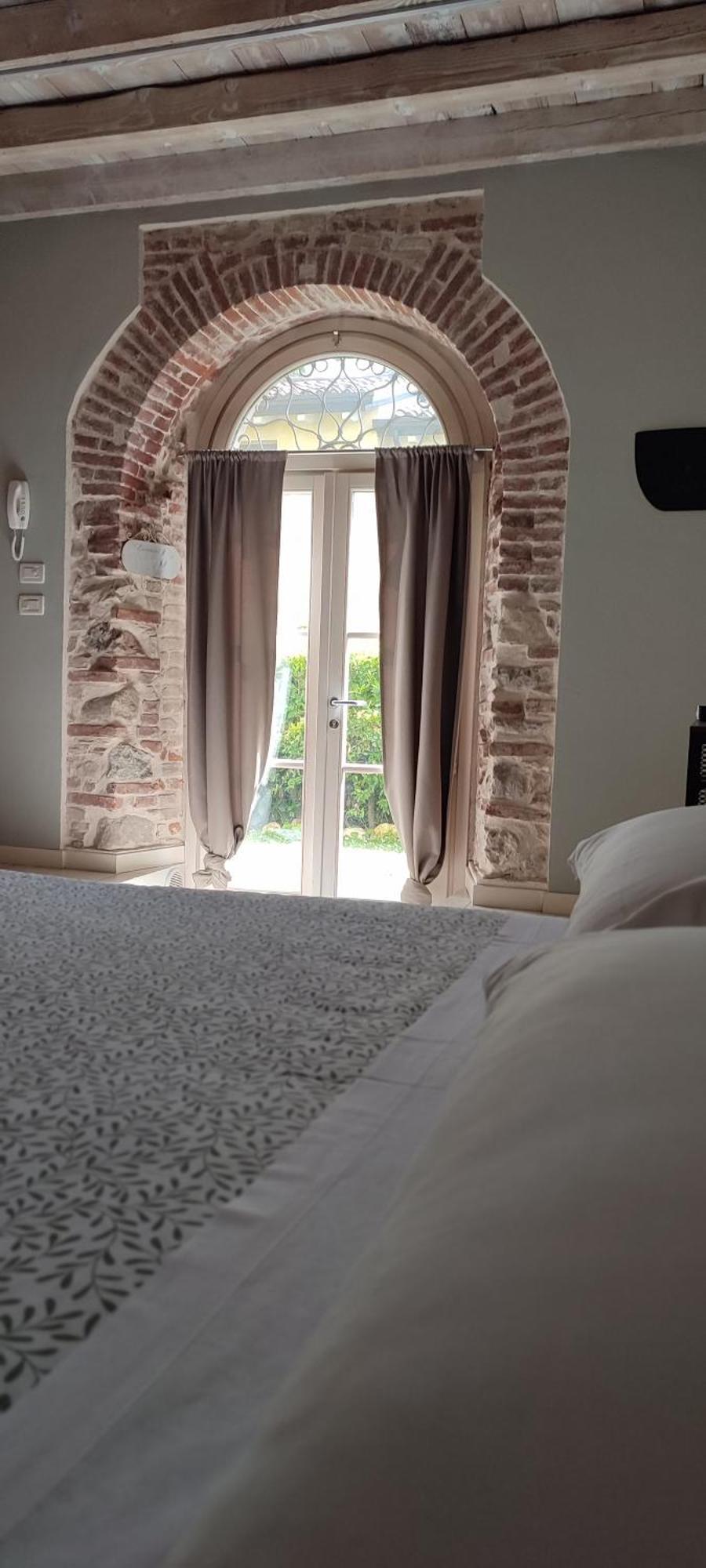 Bed and Breakfast La Piana Монцамбано Экстерьер фото